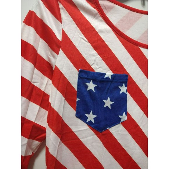 Veteran's Day American Flag T shirt with gold keyhole detail and pocket size M - Picture 2 of 6